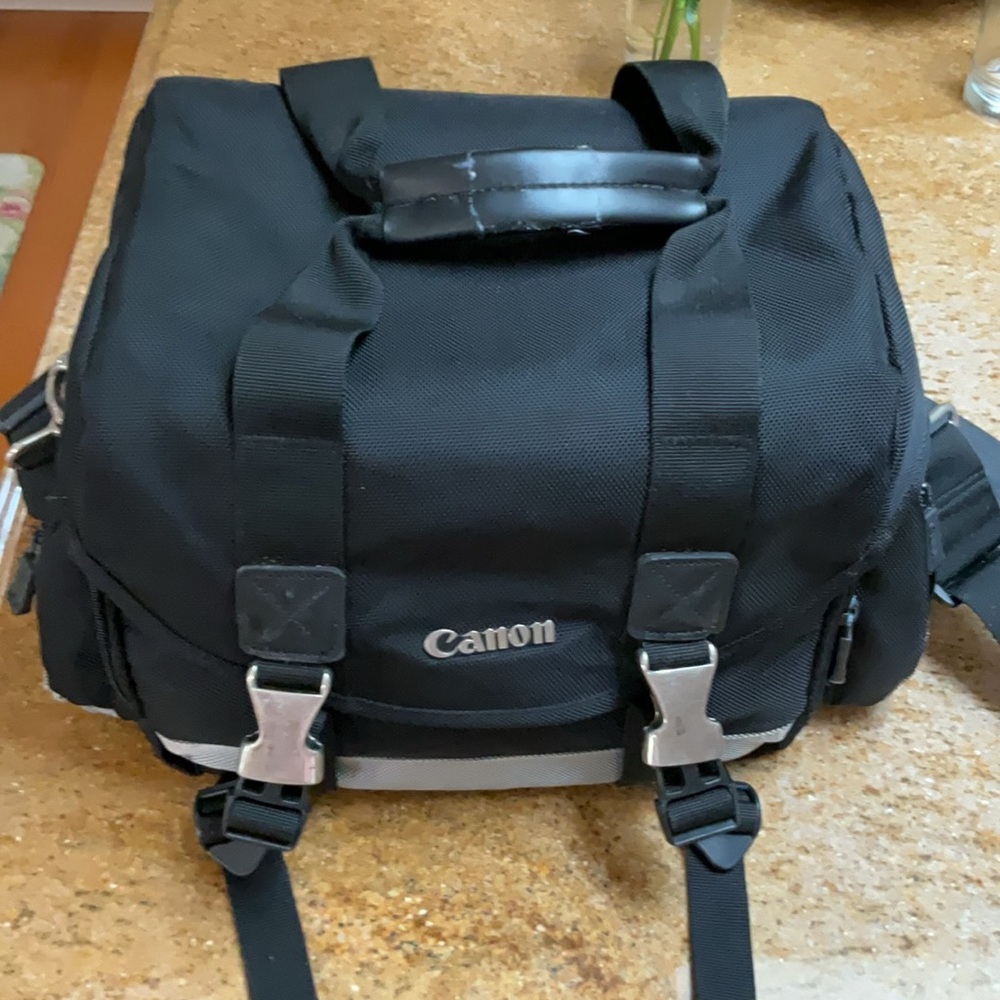 Canon camera bag Sold